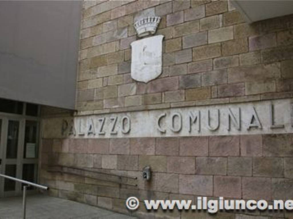 palazzo_comunale_follonica_2012_7mod