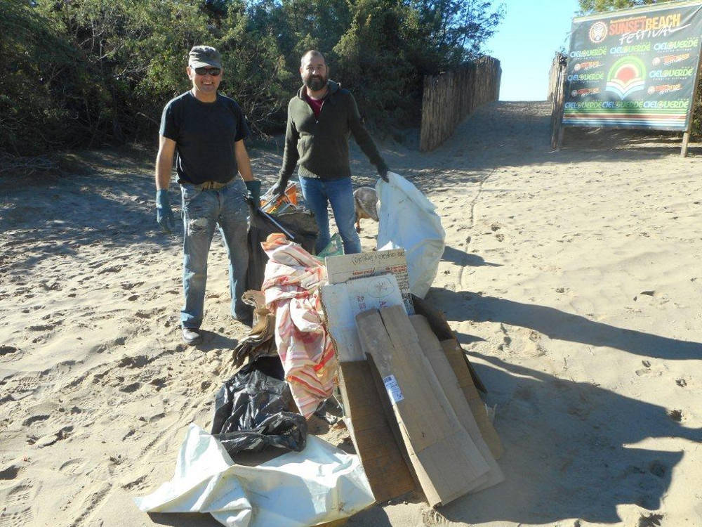 volontari pulizia duna marina