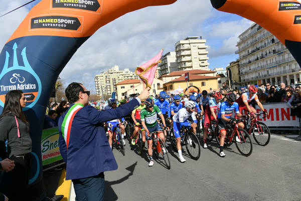 Tirreno Adriatico 2018 partenza terza tappa