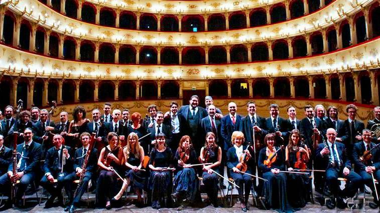 Orchestra Pesaro immagine  di Luigi Angelucci