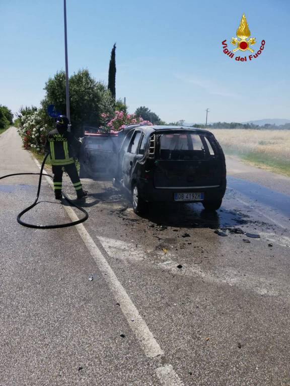 Incendio auto 20 giugno 2019
