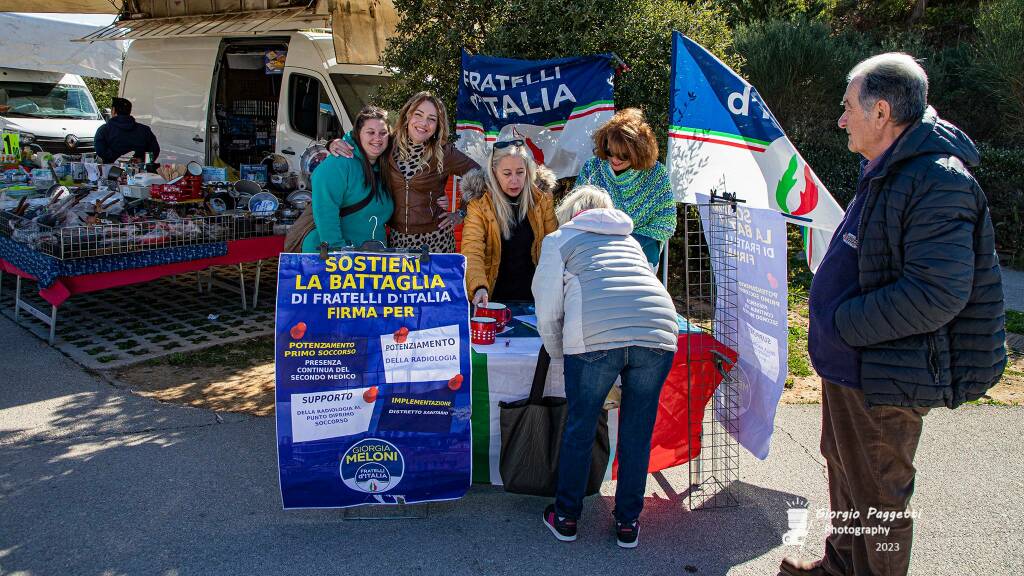 Raccolta firme Fratelli d'Italia per Asl